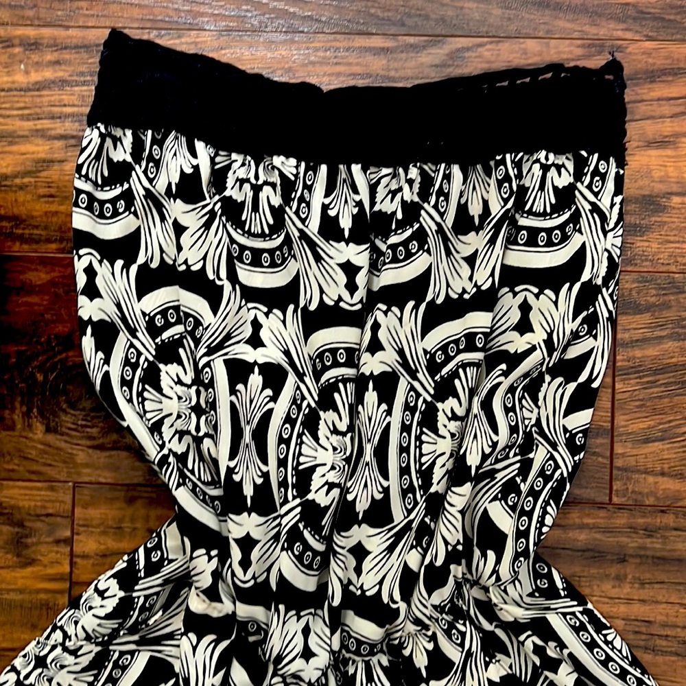 Small Patterned Romper - image 3